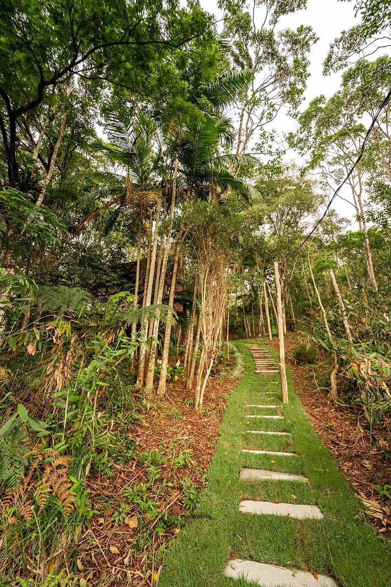 Com hidro em meio à natureza - Mahalo